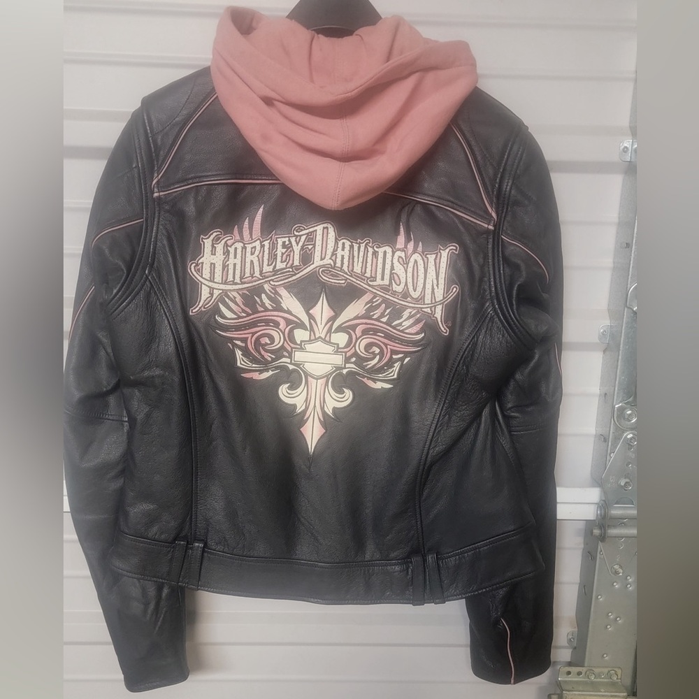 Women’s Harley Davidson Leather jacket - Picture 2 of 3